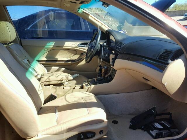 WBABN53432JU39001 - 2002 BMW 330 RED photo 5