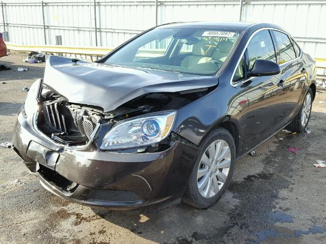 1G4PP5SK6F4155882 - 2015 BUICK VERANO BROWN photo 2