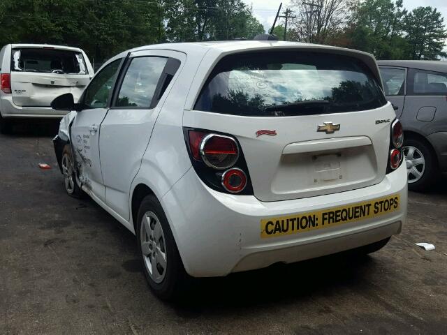 1G1JA6SH7F4105345 - 2015 CHEVROLET SONIC LS WHITE photo 3