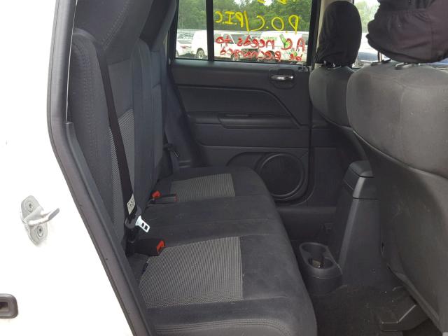 1J4NF1FB8BD281084 - 2011 JEEP COMPASS SP WHITE photo 6