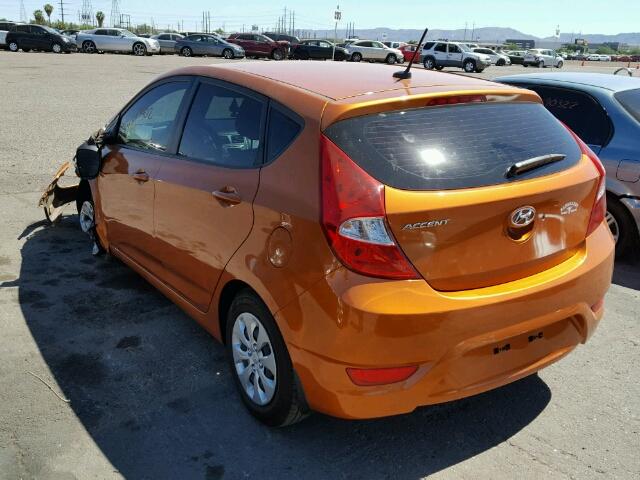 KMHCT5AE2FU221267 - 2015 HYUNDAI ACCENT GS ORANGE photo 3