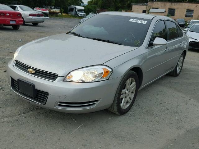 2G1WT58K589164522 - 2008 CHEVROLET IMPALA LT SILVER photo 2