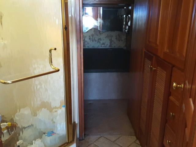 1RF12051XY1007567 - 2000 ROADMASTER RAIL EXECUTIVE/ Beżowy zdjęcie 9