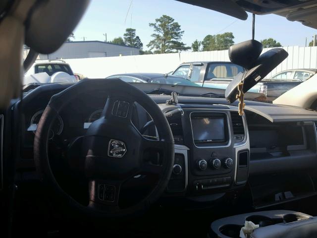 3C6UR5DJ1GG212880 - 2016 RAM 2500 SLT WHITE photo 8