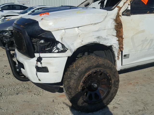 3C6UR5DJ1GG212880 - 2016 RAM 2500 SLT WHITE photo 9
