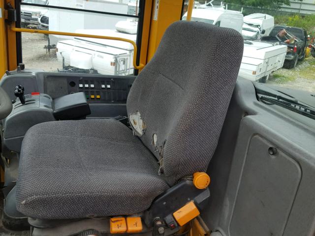 L90EV21057 - 2004 VOLVO L90E Q/C YELLOW photo 6