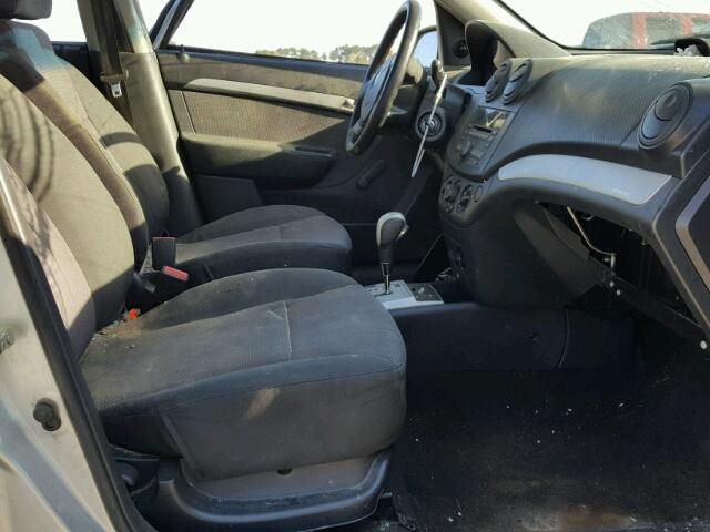 KL1TD5DE9BB193297 - 2011 CHEVROLET AVEO LS SILVER photo 5