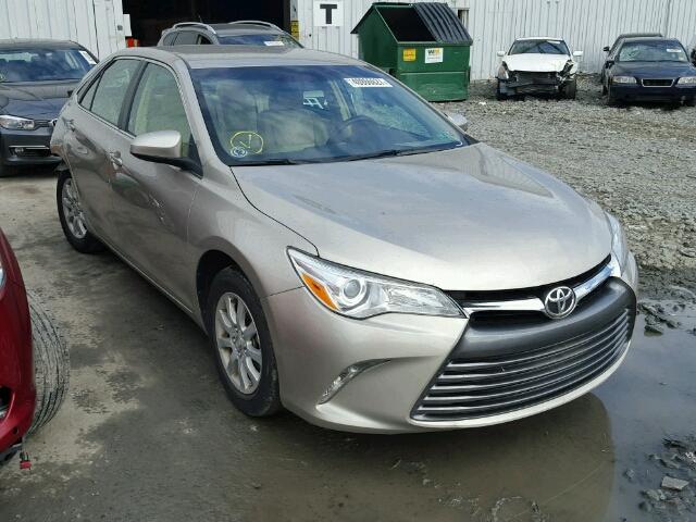 4T4BF1FK8FR453680 - 2015 TOYOTA CAMRY LE 米色 照片 1