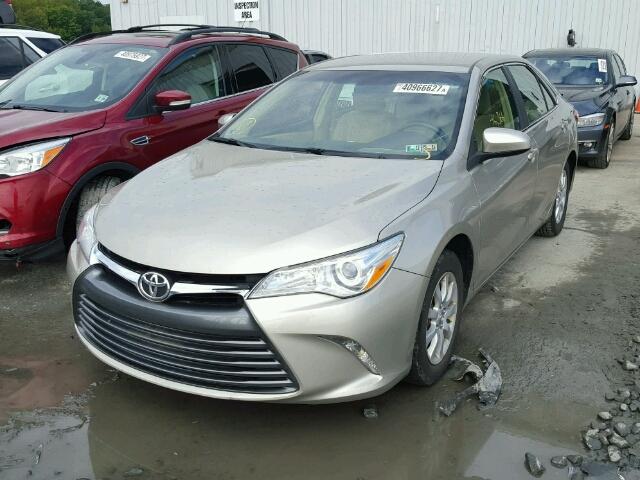 4T4BF1FK8FR453680 - 2015 TOYOTA CAMRY LE 米色 照片 2