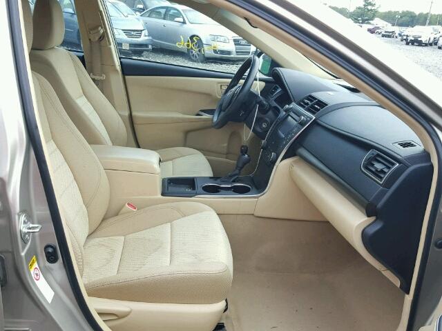 4T4BF1FK8FR453680 - 2015 TOYOTA CAMRY LE 米色 照片 5