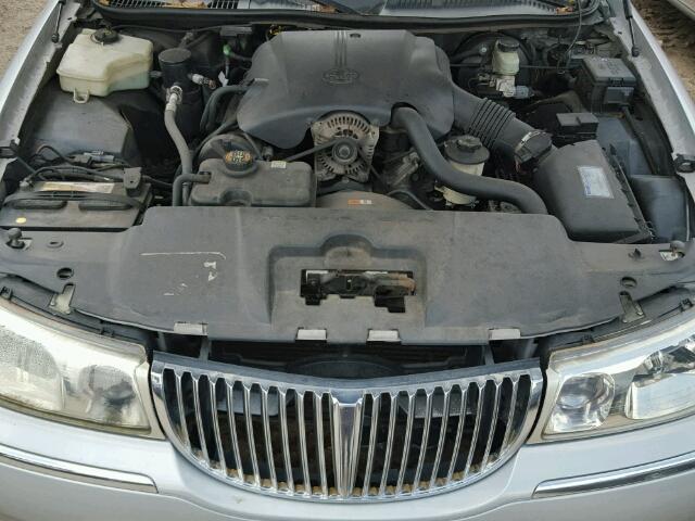 1LNHM83W61Y612451 - 2001 LINCOLN TOWN CAR C GRAY photo 7