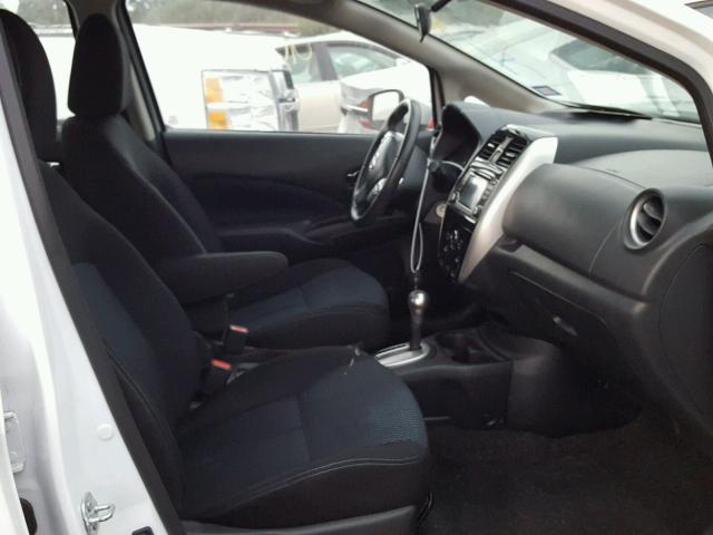3N1CE2CP4GL362819 - 2016 NISSAN VERSA NOTE WHITE photo 5