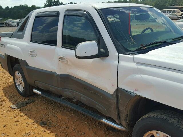 3GNEC13T42G157058 - 2002 CHEVROLET AVALANCHE WHITE photo 9