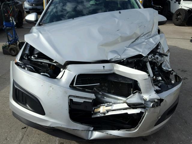 1G1JA5SH9F4164987 - 2015 CHEVROLET SONIC LS 银色 照片 7