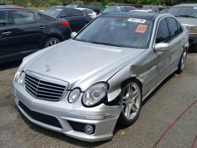 WDBUF76J35A704704 - 2005 MERCEDES-BENZ E 55 AMG SILVER photo 2