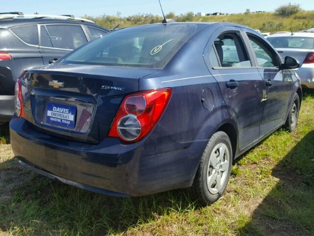 1G1JA5SH8F4111200 - 2015 CHEVROLET SONIC LS 蓝色 照片 4