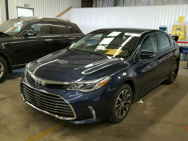 4T1BK1EB1JU285090 - 2018 TOYOTA AVALON XLE BLUE photo 2