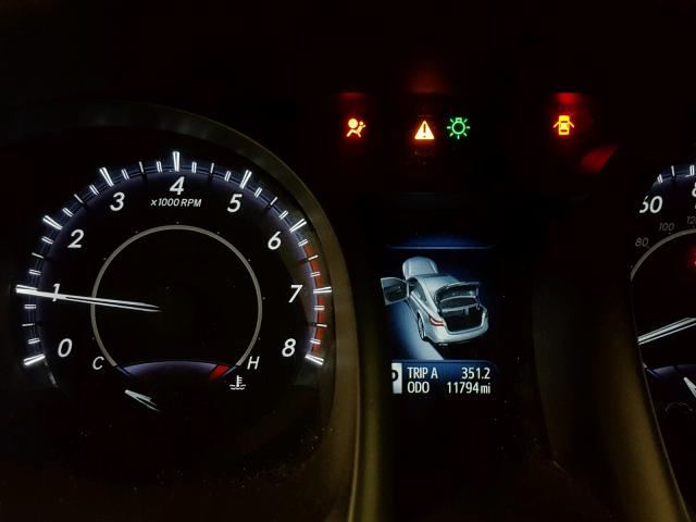 4T1BK1EB1JU285090 - 2018 TOYOTA AVALON XLE BLUE photo 8