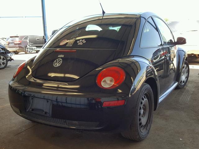 3VWPG3AG8AM008706 - 2010 VOLKSWAGEN NEW BEETLE 黑色 照片 4