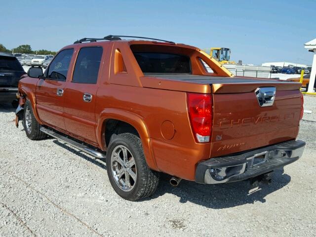 3GNEC12Z05G109373 - 2005 CHEVROLET AVALANCHE ORANGE photo 3