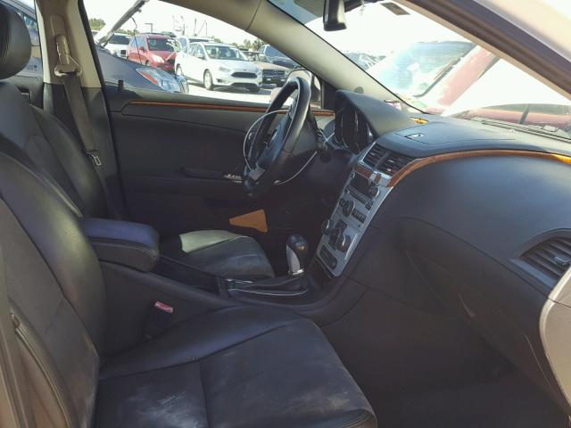 1G1ZD5E77AF114549 - 2010 CHEVROLET MALIBU 2LT WHITE photo 5