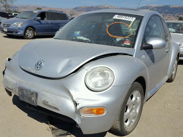 3VWCK21CX2M434547 - 2002 VOLKSWAGEN NEW BEETLE SILVER photo 2