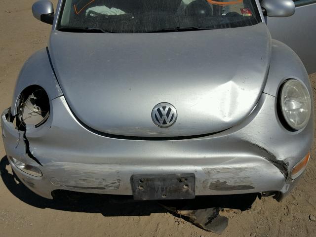 3VWCK21CX2M434547 - 2002 VOLKSWAGEN NEW BEETLE 银色 照片 7