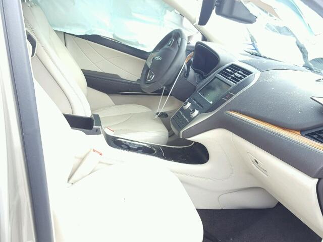 5LMCJ1A95FUJ25101 - 2015 LINCOLN MKC 金色 照片 5