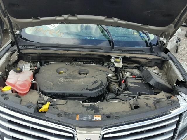 5LMCJ1A95FUJ25101 - 2015 LINCOLN MKC 金色 照片 7