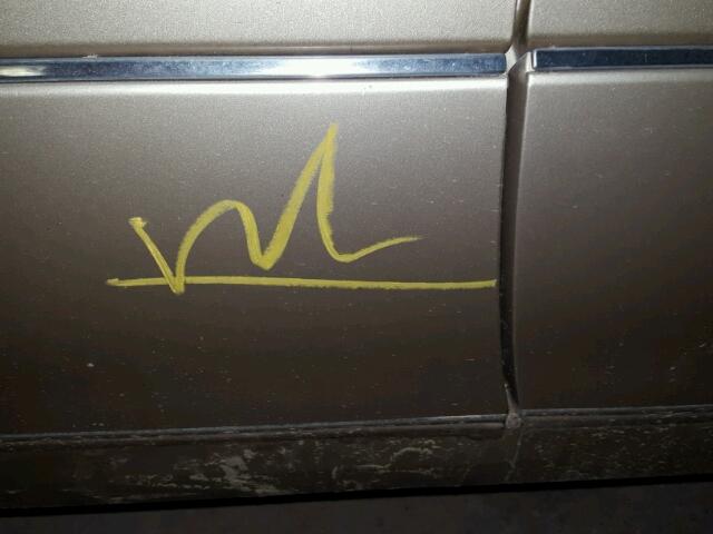 JT8BD69S930177282 - 2003 LEXUS GS 金色 照片 9