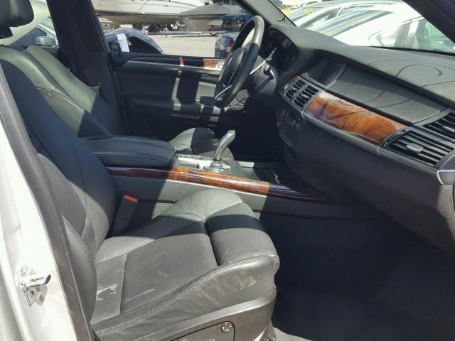 5UXFE8C55AL310421 - 2010 BMW X5 XDRIVE4 SILVER photo 5