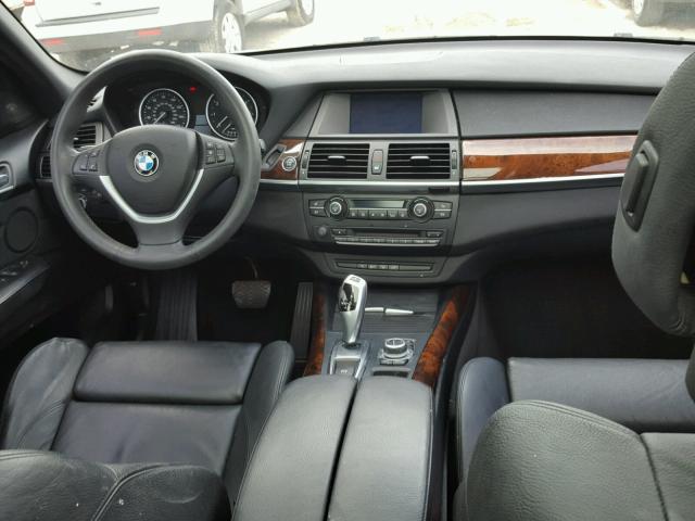 5UXFE8C55AL310421 - 2010 BMW X5 XDRIVE4 SILVER photo 9