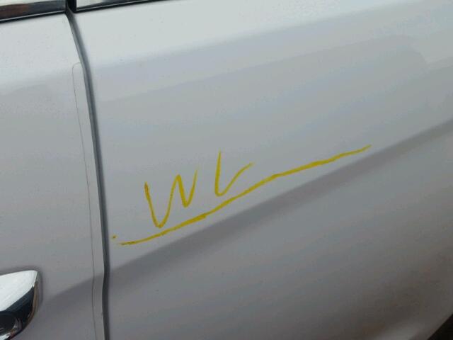 5NMZUDLB8HH047515 - 2017 HYUNDAI SANTA FE S 白色 照片 9