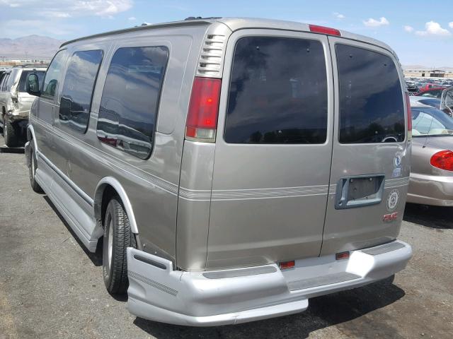 1GDFG15RX21202789 - 2002 GMC SAVANA RV SILVER photo 3