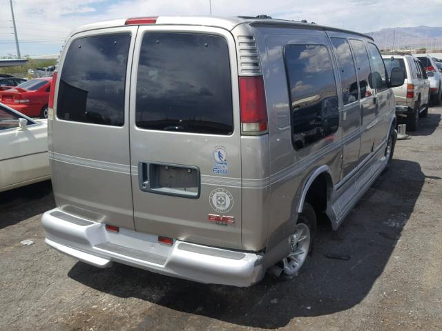 1GDFG15RX21202789 - 2002 GMC SAVANA RV SILVER photo 4