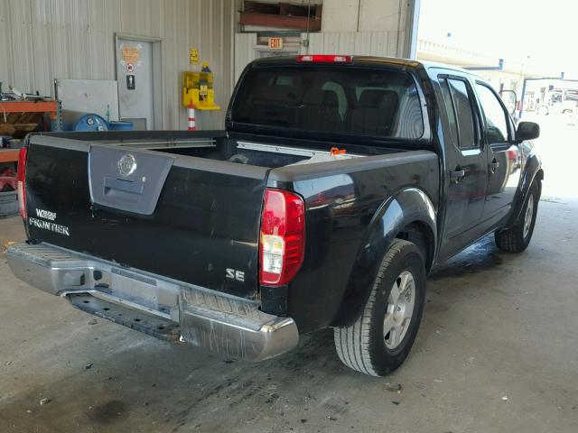 1N6AD07U16C401014 - 2006 NISSAN FRONTIER C BLACK photo 4