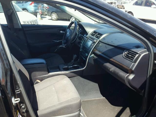 4T1BF1FKXFU026964 - 2015 TOYOTA CAMRY LE 黑色 照片 5