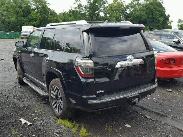 JTEBU5JR4J5520189 - 2018 TOYOTA 4RUNNER SR BLACK photo 3