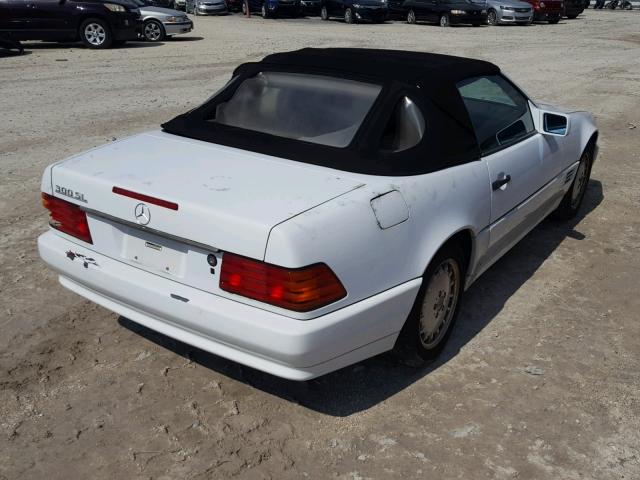 WDBFA61E9LF008330 - 1990 MERCEDES-BENZ 300 SL WHITE photo 4