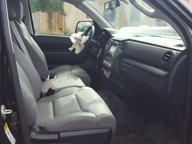 5TFRM5F11HX119137 - 2017 TOYOTA TUNDRA DOU BLACK photo 5