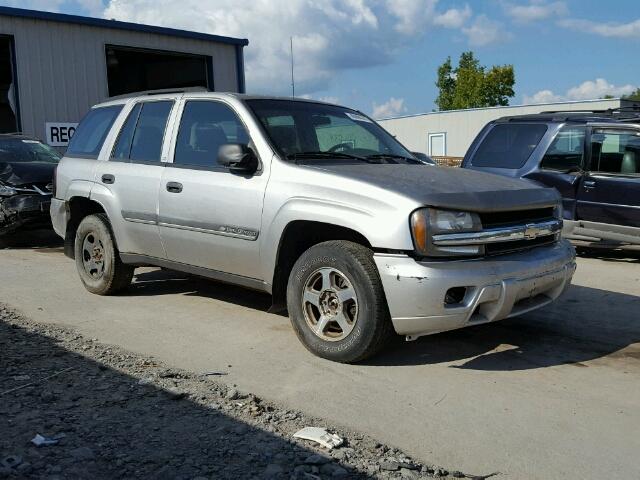 1GNDT13S442324582 - 2004 CHEVROLET TRAILBLAZE SILVER photo 1