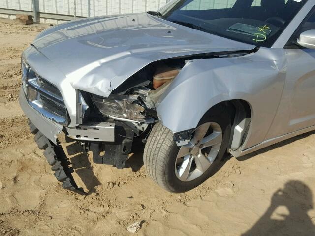 2C3CDXBG9CH185285 - 2012 DODGE CHARGER SILVER photo 9