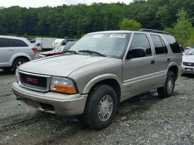 1GKDT13W312136096 - 2001 GMC JIMMY BEIGE photo 2