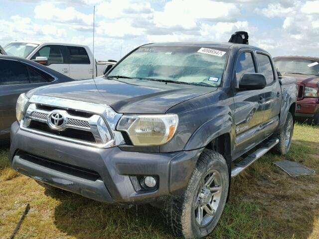 3TMLU4EN2EM135255 - 2014 TOYOTA TACOMA GRAY photo 2