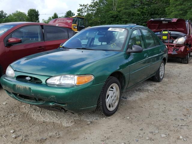 3FAFP13P52R172750 - 2002 FORD ESCORT GREEN photo 2