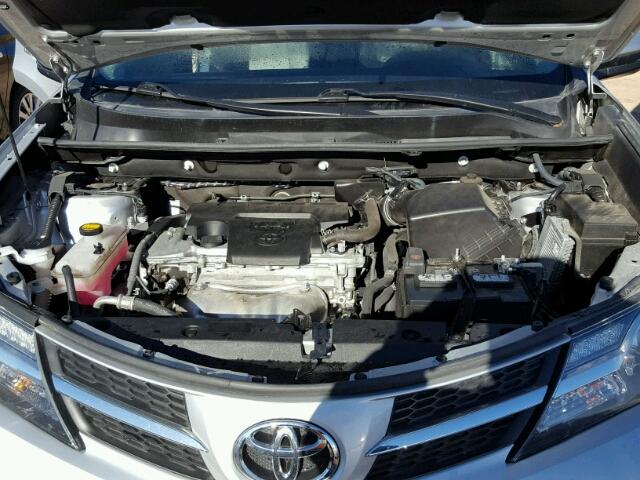 2T3WFREV3FW136449 - 2015 TOYOTA RAV4 SILVER photo 7