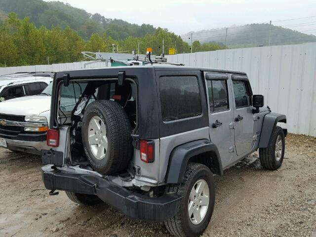 1C4BJWDG1DL626791 - 2013 JEEP WRANGLER U SILVER photo 4