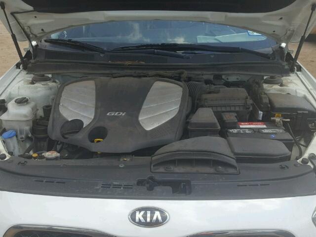 KNALN4D77E5137327 - 2014 KIA CADENZA WHITE photo 7