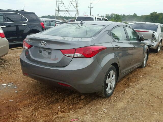 5NPDH4AE4DH440775 - 2013 HYUNDAI ELANTRA GRAY photo 4