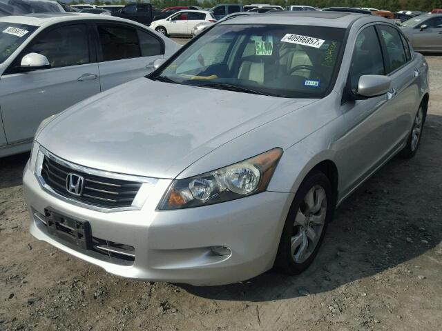 1HGCP36888A062714 - 2008 HONDA ACCORD EXL SILVER photo 2